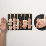 [야키토리 토리야] 닭꼬치 염통 파닭 츠쿠네 모듬 캠핑음식 요리 숯불 구이 메뉴 중량 340g 보관방법 냉동보관